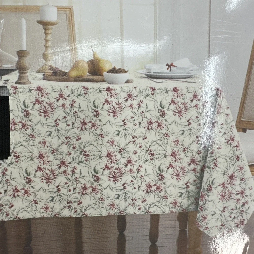 Lauren Ralph Lauren Tablecloth Holly Mistletoe Red Poinsettia Christmas 60 x 84